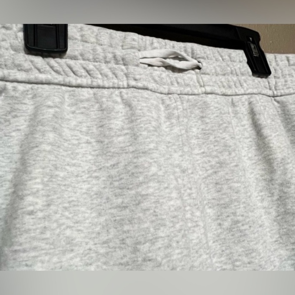 Lululemon Scuba High-Rise Cropped Joggers Activewear Yoga Workout Loungewear Gym - Picture 7 of 14